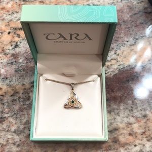 Gold keltic necklace